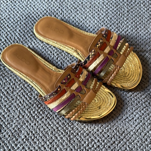 Aldo Gold Multicolor Woven Slip-On Flat‎ Sandals Size 7 - Picture 2 of 11